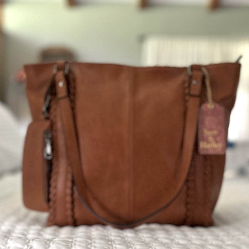 Cognac shoulder bag